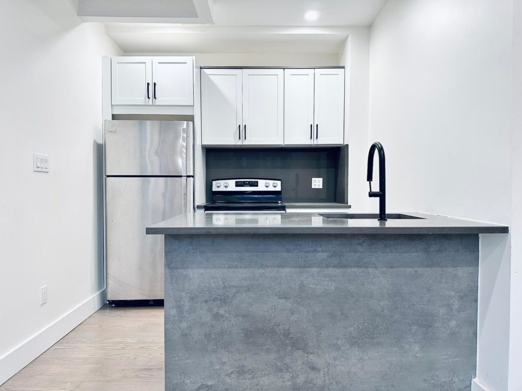 2911 Albemarle-Kitchen