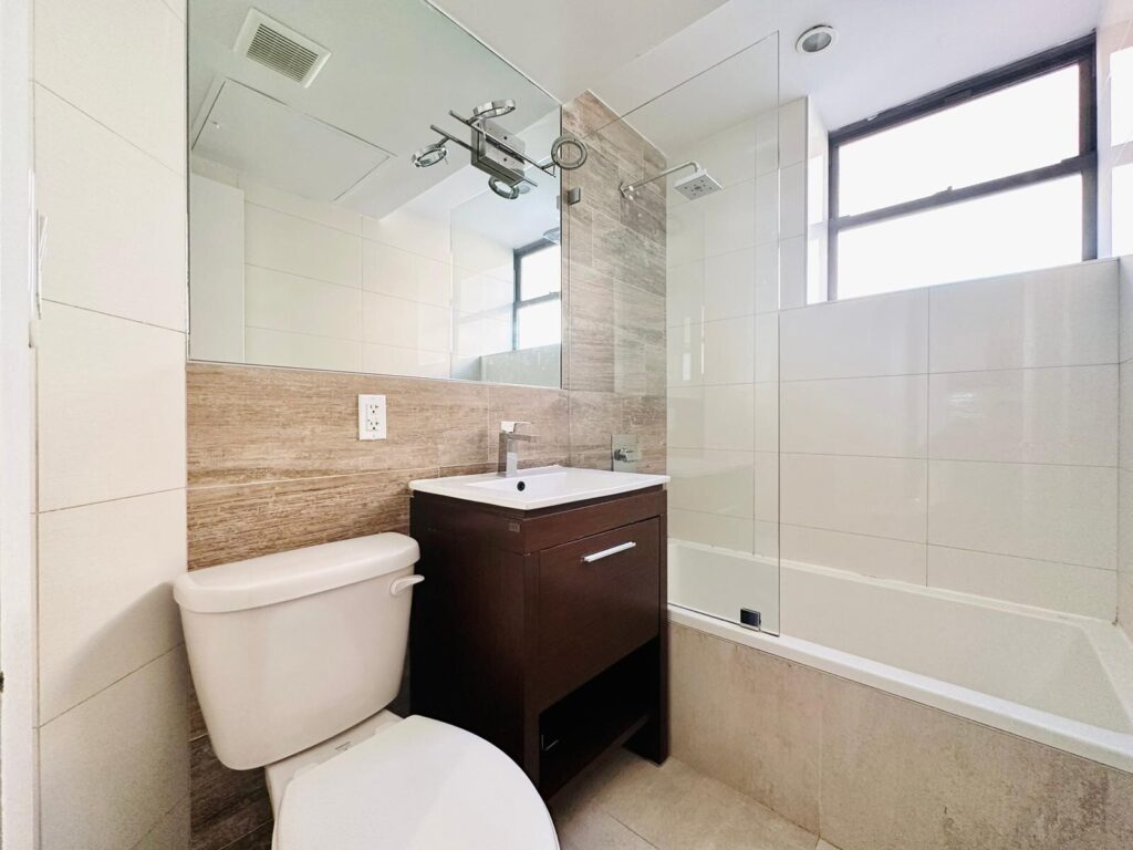 448-Empire-Blvd-Bathroom-2F