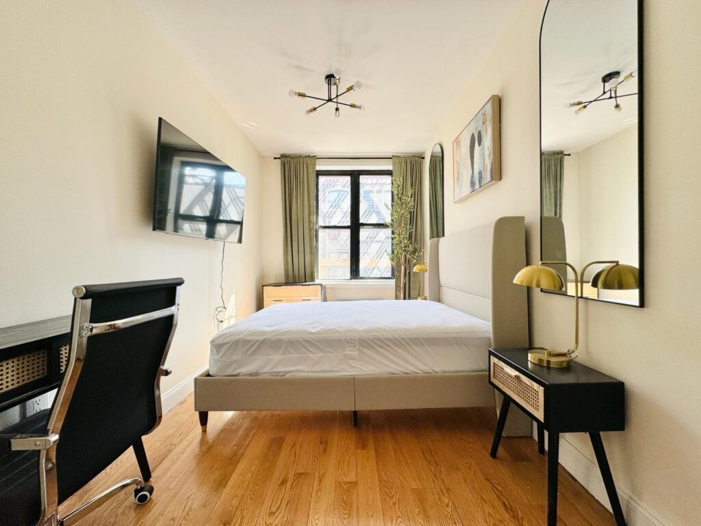 1131 president st apt 1B- Room651-1-new